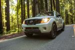 Nissan Frontier SV Midnight Edition Crew Cab 2017 года (NA)